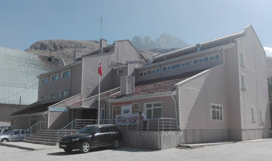 TDF Mümtaz Çankaya Dağcılık Eğitim Merkezi ve Dağ Evi