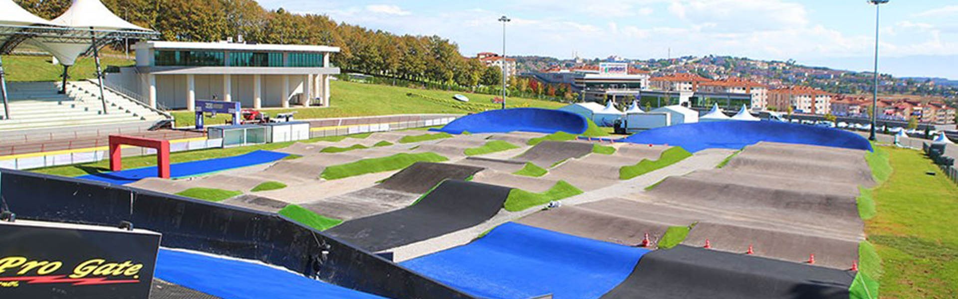 4 BMX World Cup Race