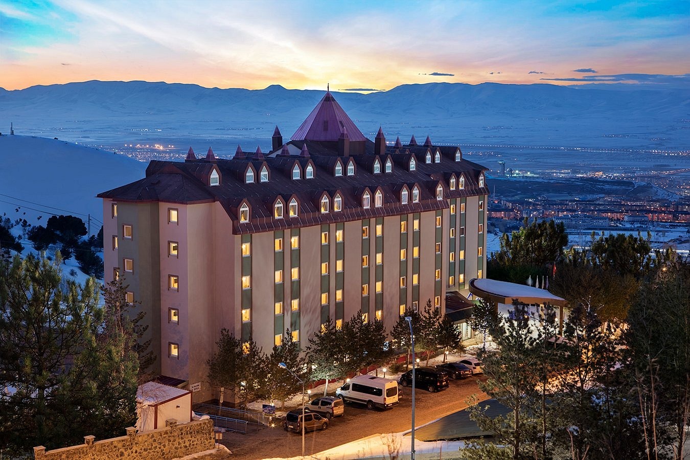 Palan Hotel Ski