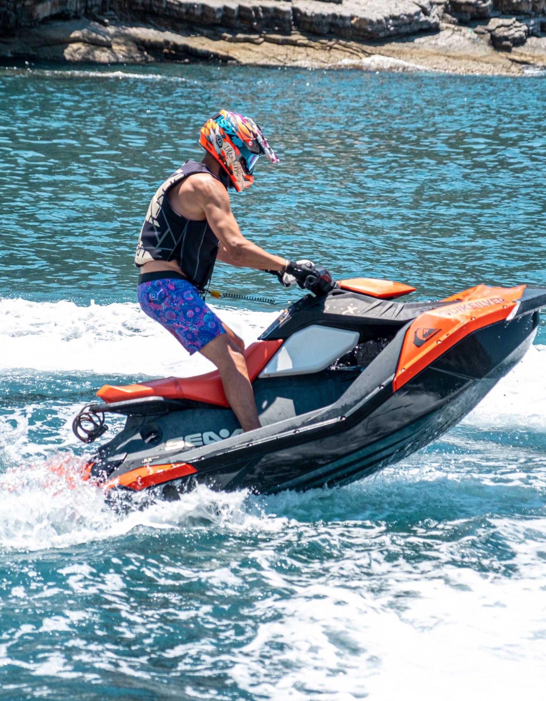 Gümbet Watersports Parasailing & Jetski Center